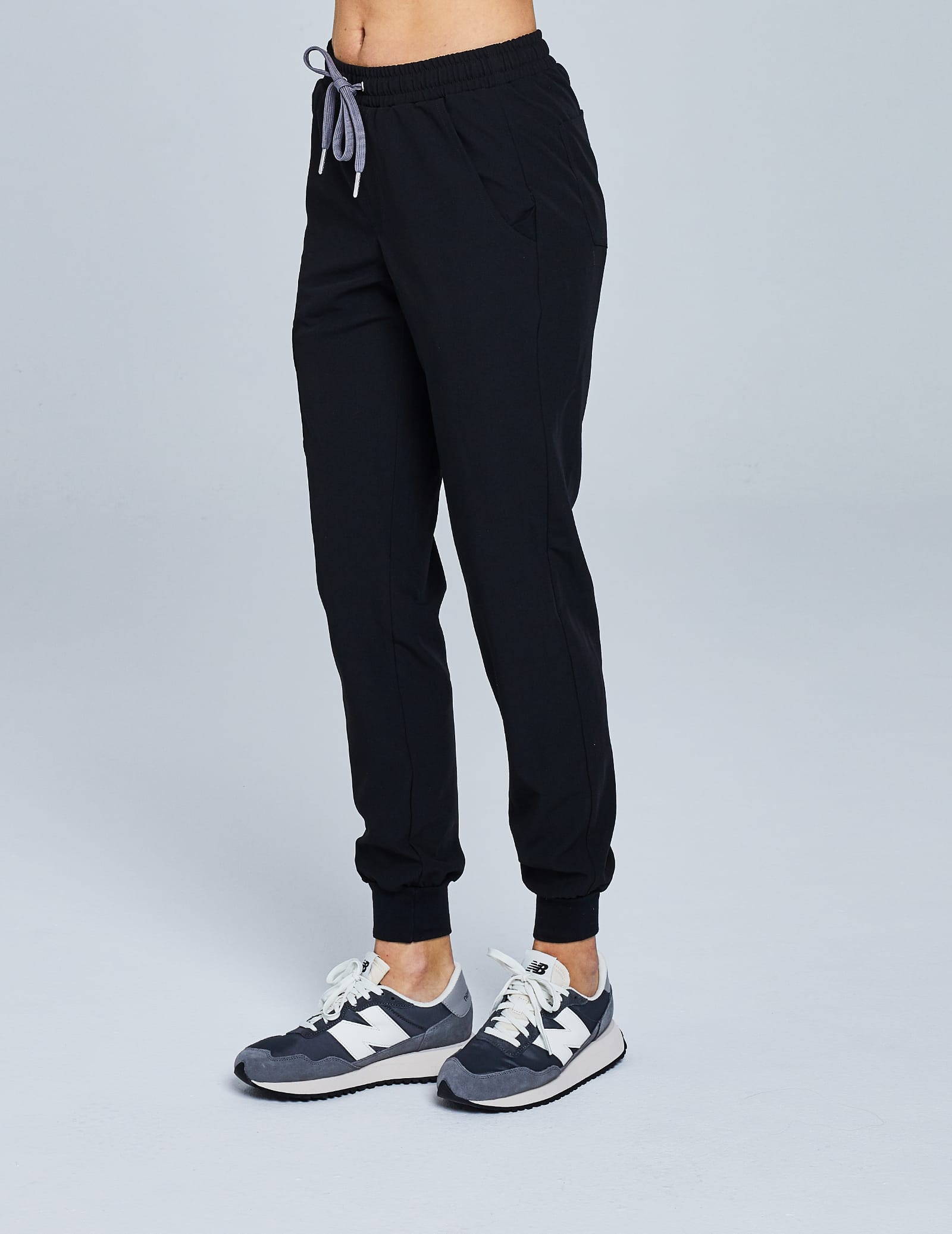 Dámske nohavice Joggers - BLACK