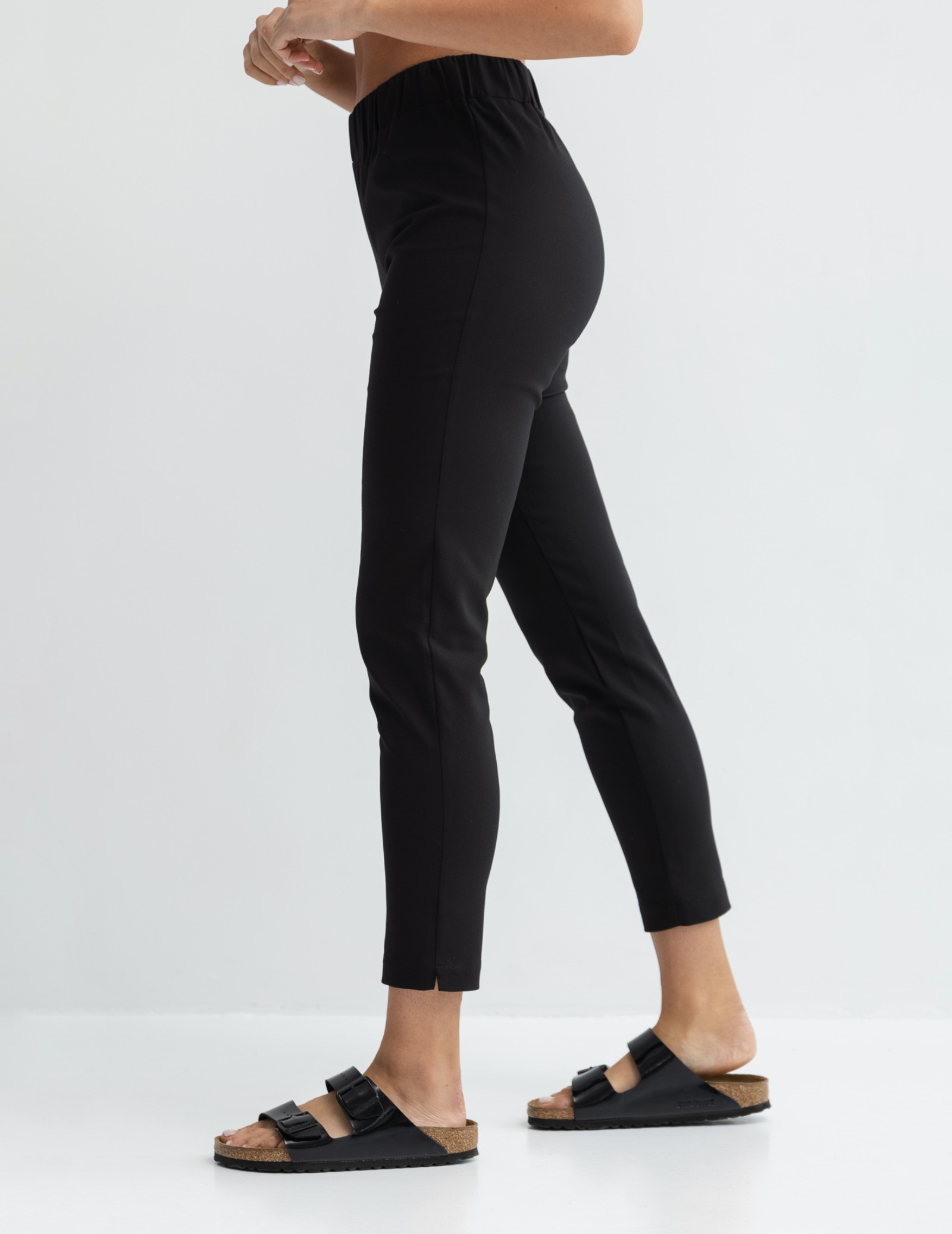 Dámské kalhoty Slim Fit - TRUE BLACK