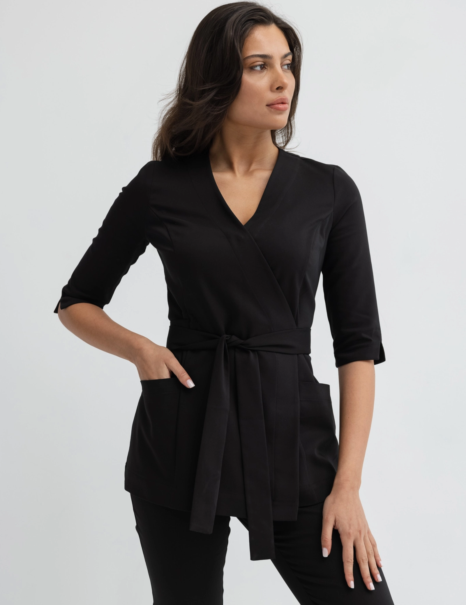 Bluza medyczna wiązana Rosalie - TRUE BLACK