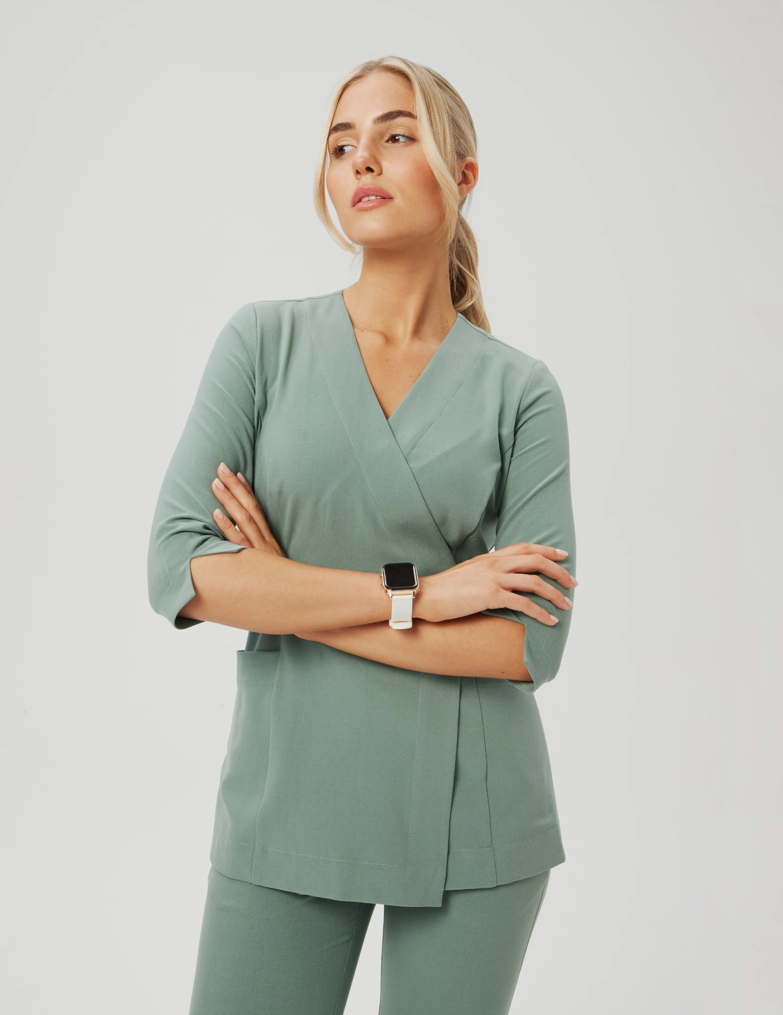 Bluza medyczna wiązana Rosalie - DUSTY GREEN