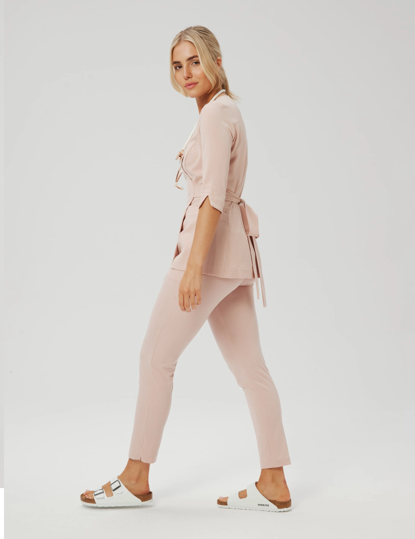 Bluza medyczna wiązana Rosalie - DUSTY ROSE